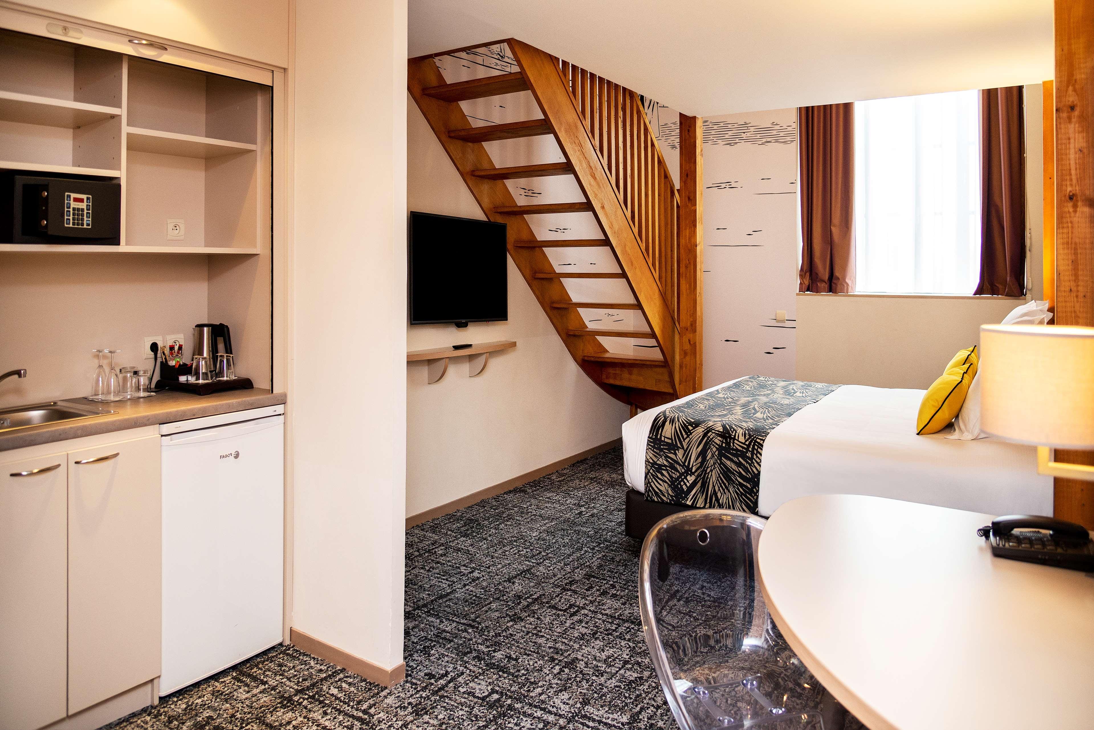 Best Western Plus Hotel Colbert Шатору Экстерьер фото