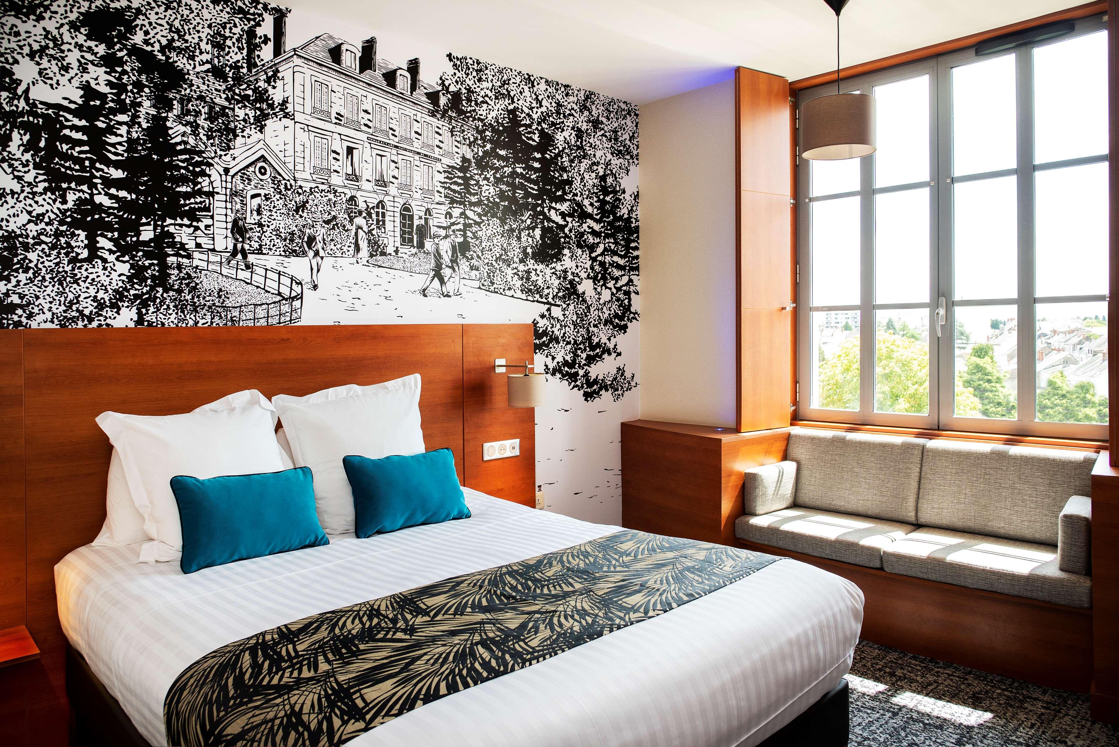 Best Western Plus Hotel Colbert Шатору Экстерьер фото