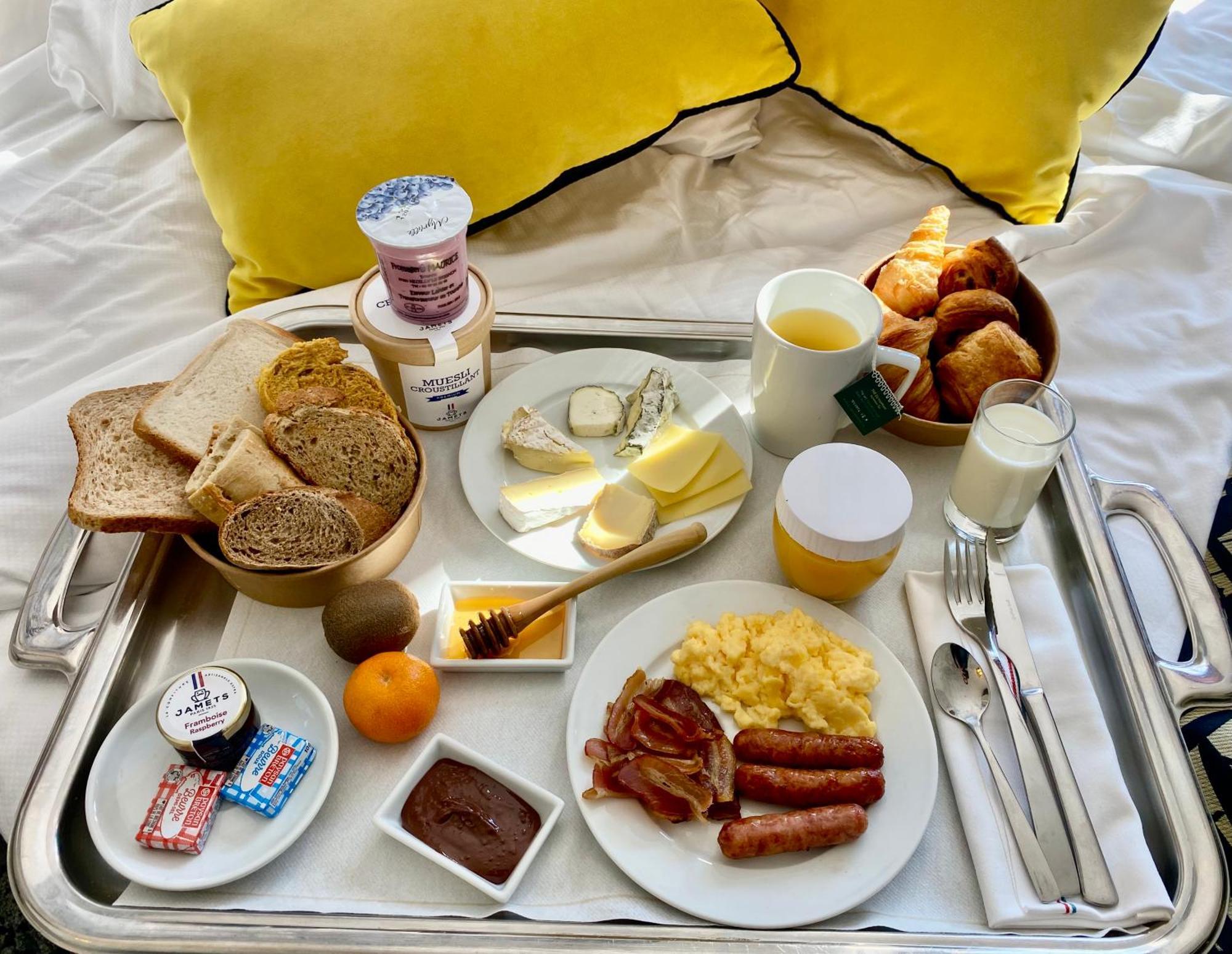 Best Western Plus Hotel Colbert Шатору Экстерьер фото